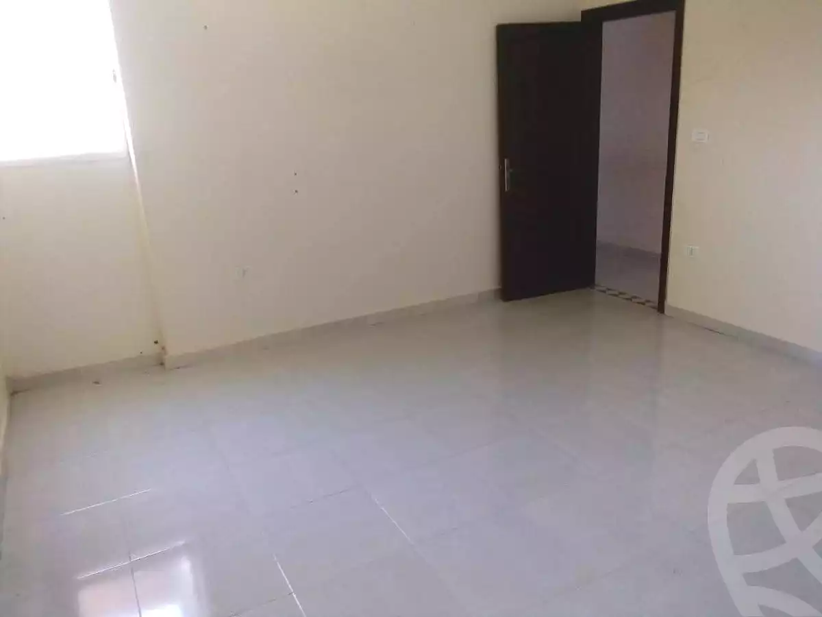 https://aqarmap.com.eg/ar/listing/7275354-for-rent-alexandria-al-agamy-bw-ywsf