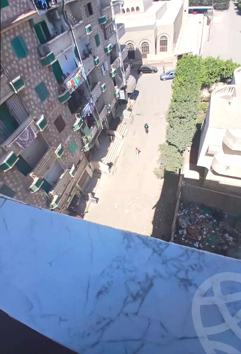 https://aqarmap.com.eg/en/listing/7275372-for-sale-alexandria-al-agamy-el-hanouvel-radwan-st