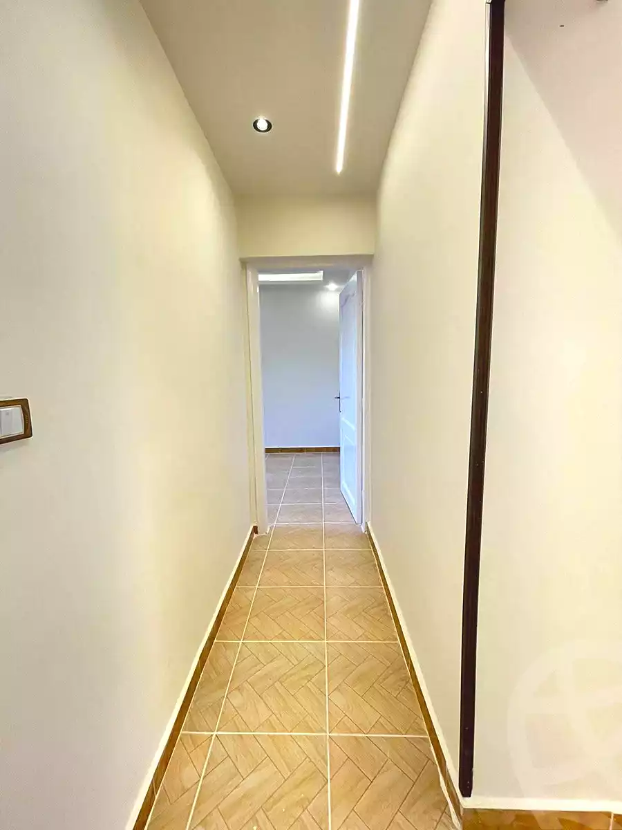 https://aqarmap.com.eg/ar/listing/7275450-for-sale-alexandria-al-agamy-shataa-el-nakheel