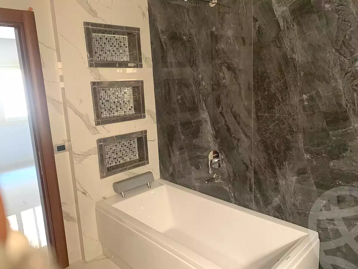 https://aqarmap.com.eg/ar/listing/7275527-for-sale-cairo-new-cairo-el-lotus-lotus-north-lmntq-lthny-llwts-lshmly
