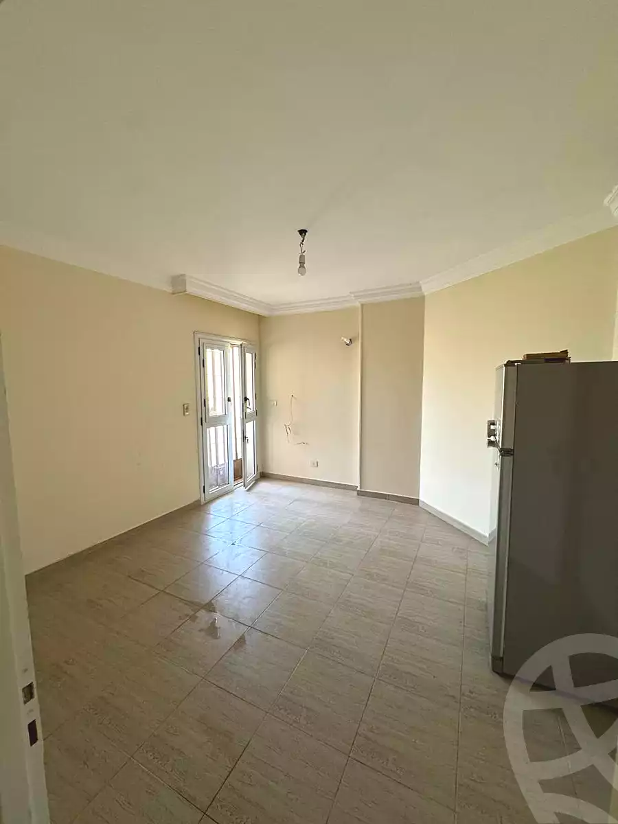 https://aqarmap.com.eg/ar/listing/7275811-for-sale-cairo-new-cairo-lrhb-city-phase-5-ibn-al-nafees-st