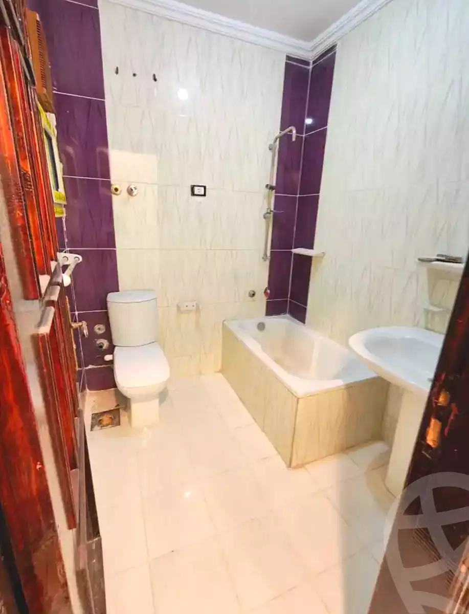 https://aqarmap.com.eg/ar/listing/7275894-for-sale-alexandria-al-agamy-shataa-el-nakheel