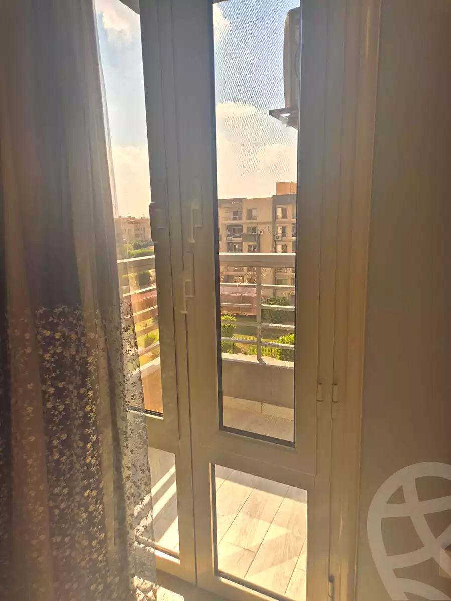 https://aqarmap.com.eg/en/listing/7275914-for-sale-cairo-el-sheikh-zayed-city-compounds-dr-msr