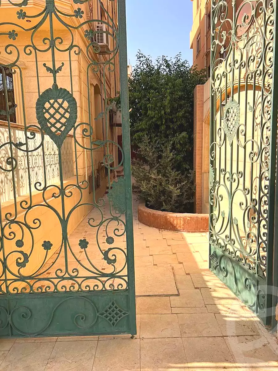 https://aqarmap.com.eg/ar/listing/7276341-for-sale-cairo-new-cairo-el-banafsg-el-banafsag-5-zakaria-ahmed-st