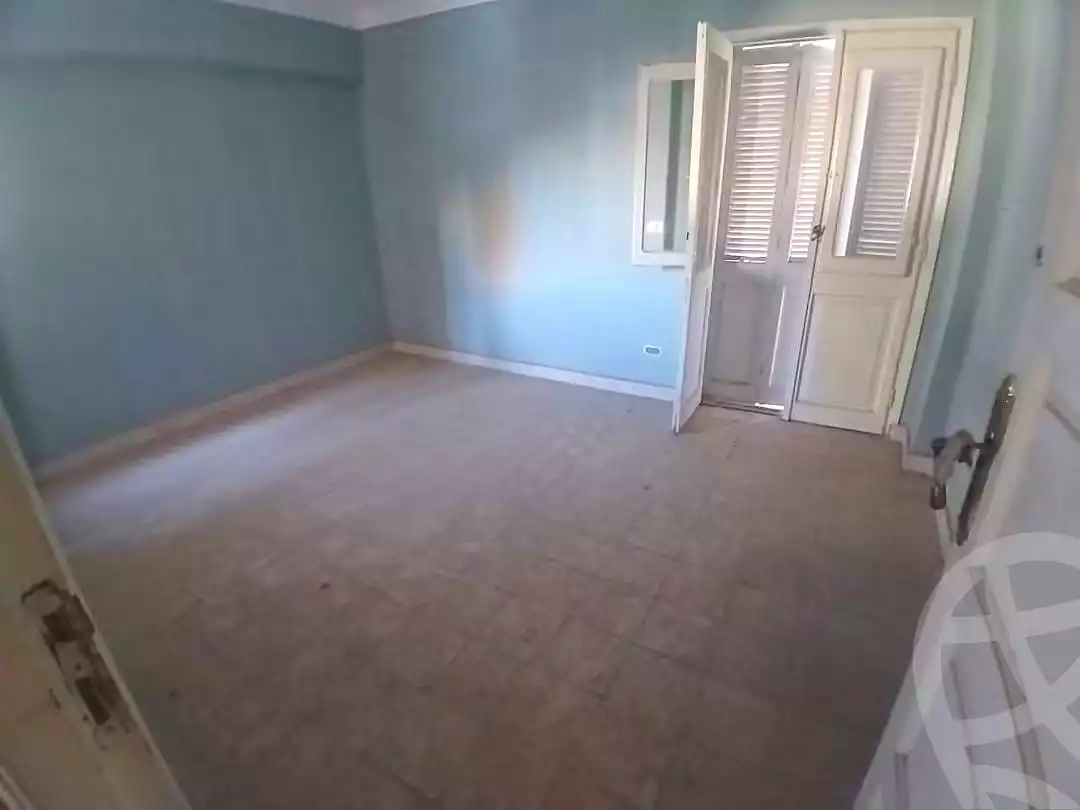 https://aqarmap.com.eg/ar/listing/7276349-for-sale-alexandria-al-agamy-lbytsh-el-hay-st