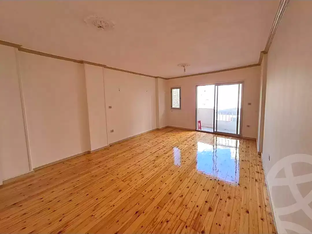 https://aqarmap.com.eg/ar/listing/7276376-for-rent-alexandria-ganaklis