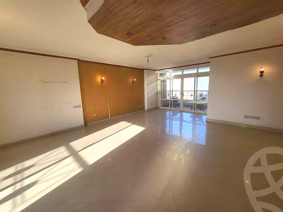 https://aqarmap.com.eg/en/listing/7276466-for-sale-cairo-shoubra-corniche-el-nile-st