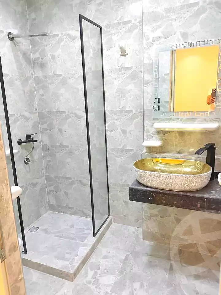 https://aqarmap.com.eg/ar/listing/7276704-for-sale-alexandria-al-agamy-el-hanouvel