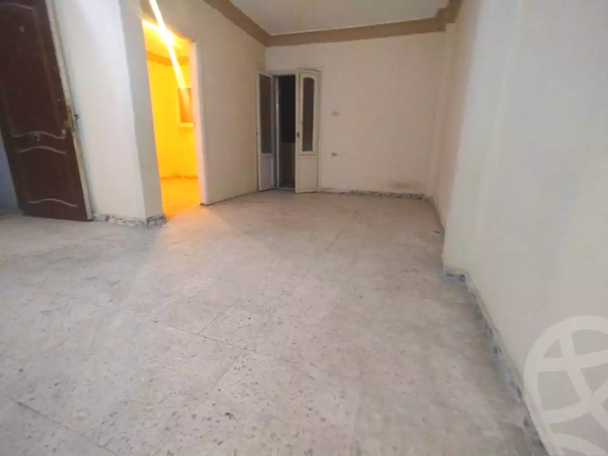 https://aqarmap.com.eg/en/listing/7276807-for-sale-alexandria-al-agamy-el-hanouvel-abo-zaid-st
