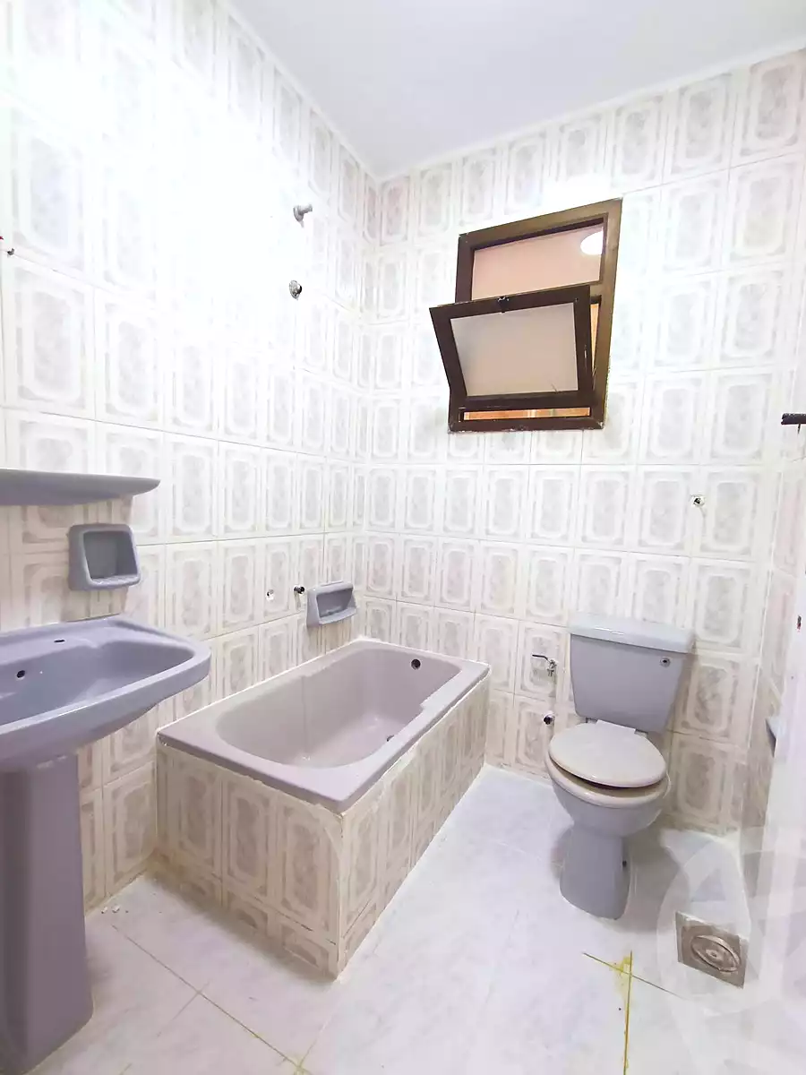 https://aqarmap.com.eg/ar/listing/7276934-for-sale-alexandria-al-agamy-shataa-el-nakheel
