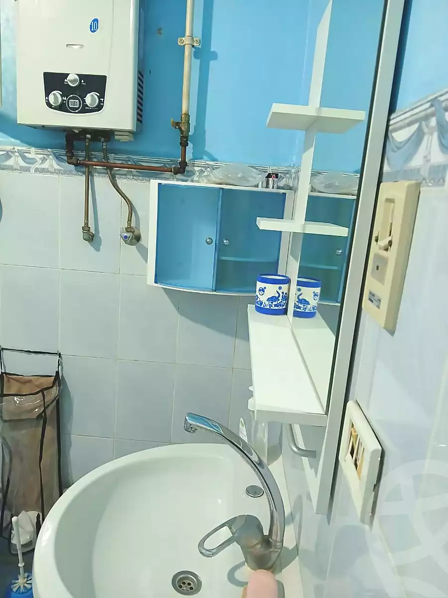 https://aqarmap.com.eg/ar/listing/7277127-for-rent-cairo-6th-of-october-el-ahyaa-neighborhood-2nd-dr-mohammed-badawi-st