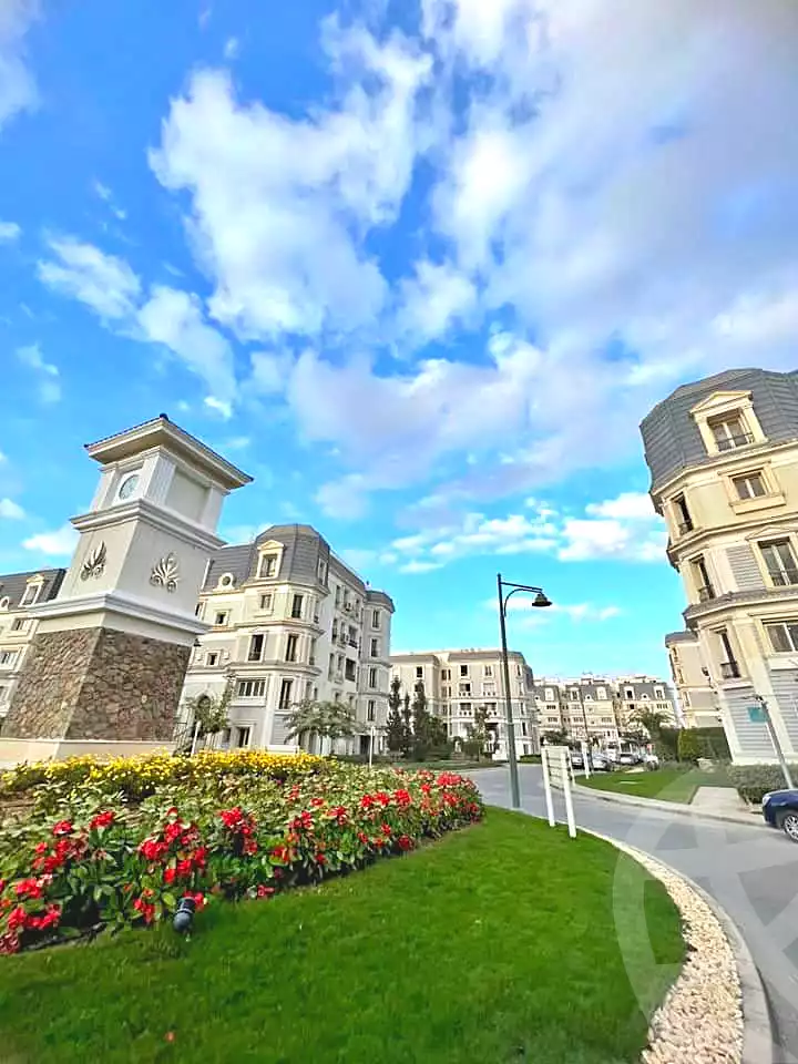 https://aqarmap.com.eg/en/listing/7277247-for-sale-cairo-new-cairo-compounds-mountain-view1-1-compound