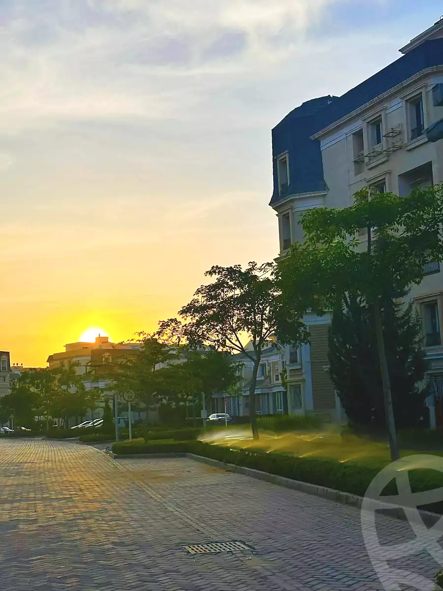 https://aqarmap.com.eg/en/listing/7277247-for-sale-cairo-new-cairo-compounds-mountain-view1-1-compound