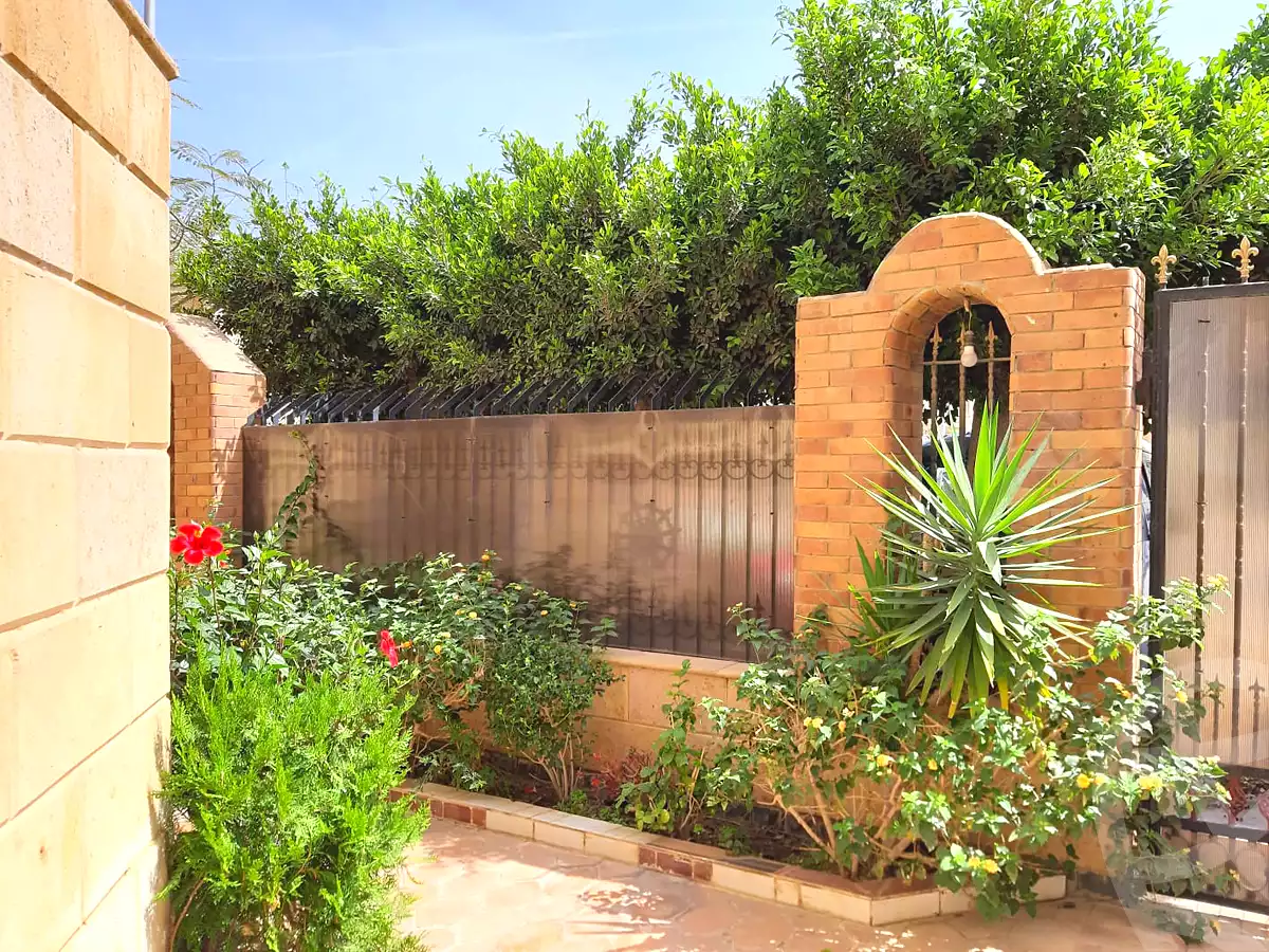https://aqarmap.com.eg/ar/listing/7277249-for-sale-cairo-new-cairo-el-ahyaa-first-neighborhood-omar-ibn-abd-el-aziz-st
