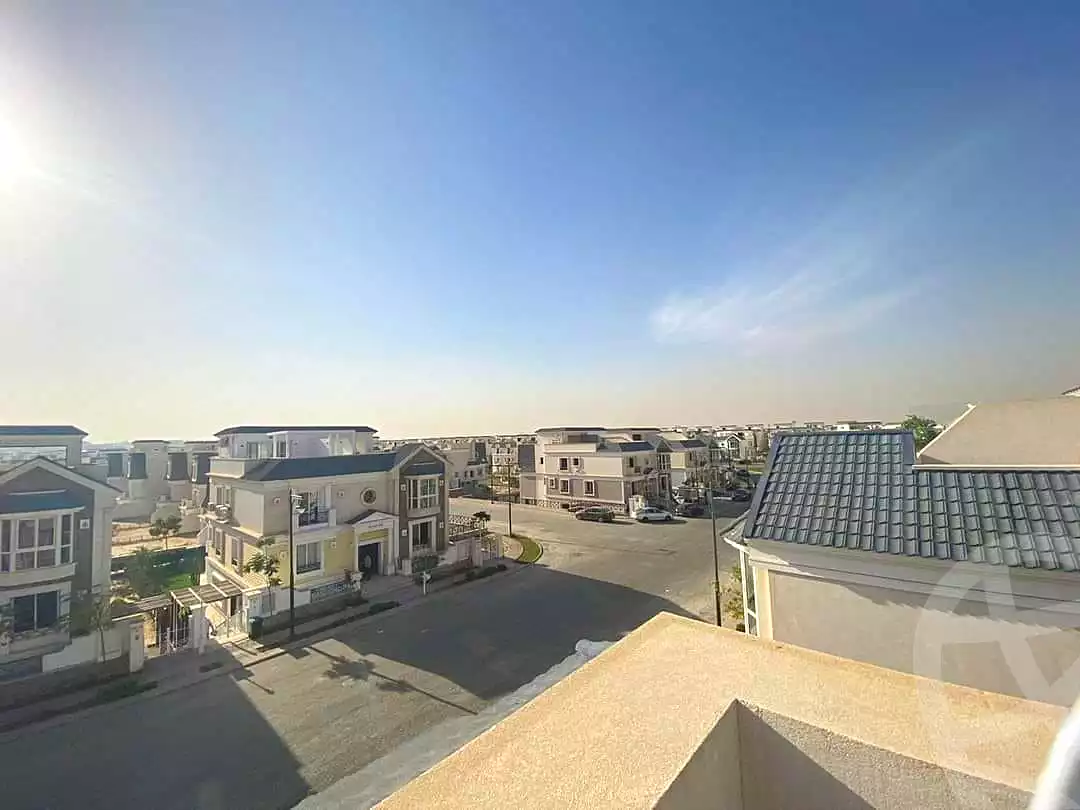 https://aqarmap.com.eg/ar/listing/7277317-for-sale-cairo-new-cairo-compounds-mountain-view1-1-compound