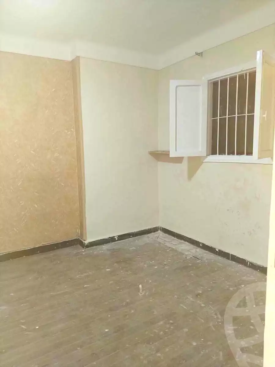 https://aqarmap.com.eg/ar/listing/7277308-for-rent-alexandria-miami-shr-jml-bd-lnsr
