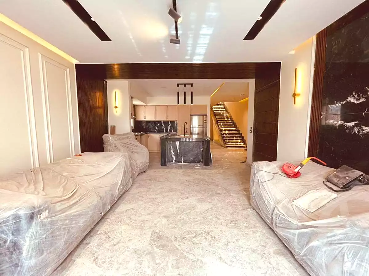 https://aqarmap.com.eg/en/listing/7277550-for-sale-cairo-new-cairo-compounds-mountain-view1-1-compound
