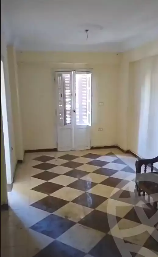 https://aqarmap.com.eg/ar/listing/7277625-for-rent-alexandria-new-miami-eskot