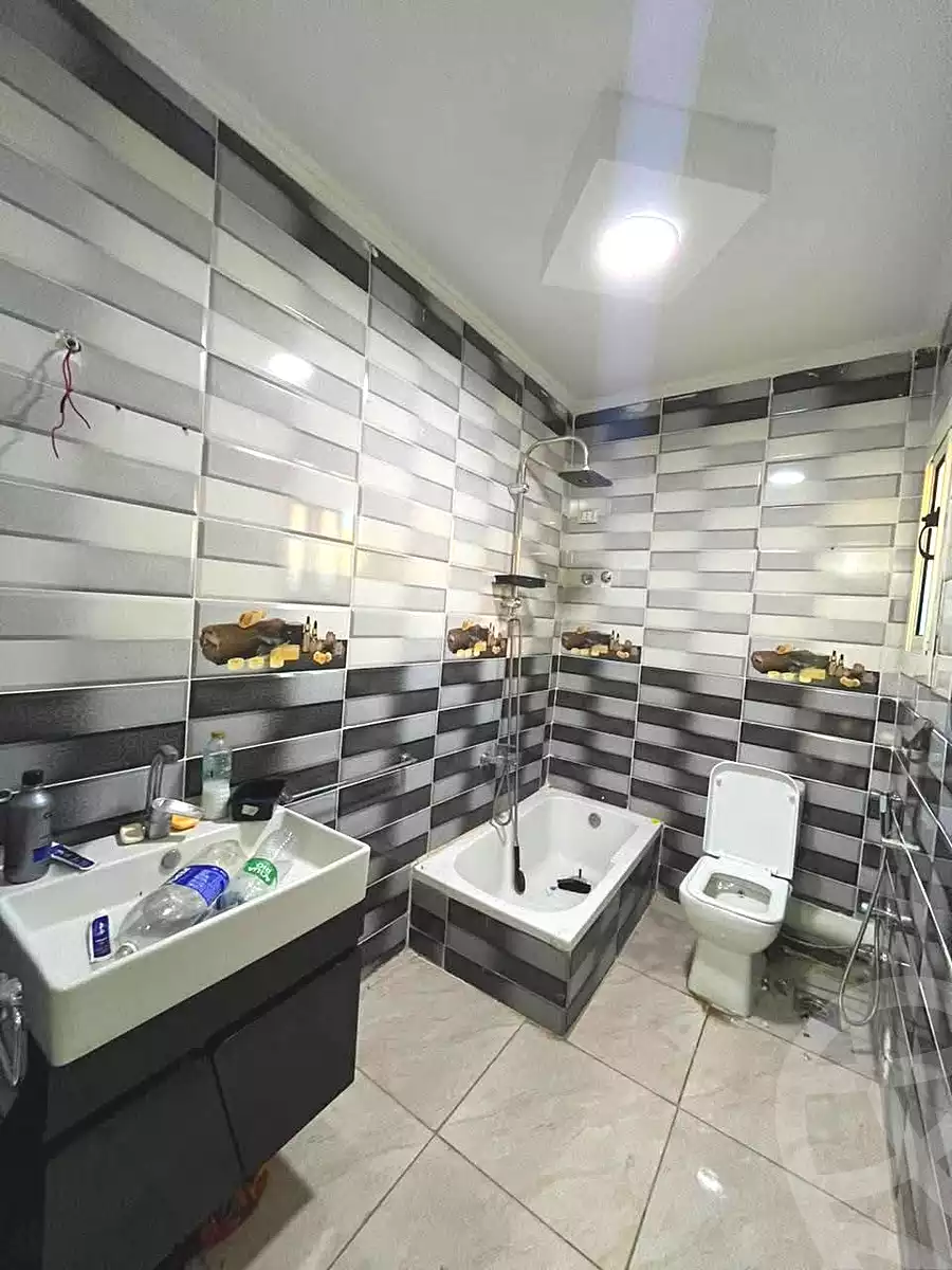https://aqarmap.com.eg/ar/listing/7278075-for-sale-alexandria-al-agamy-lbytsh-al-kaada-st