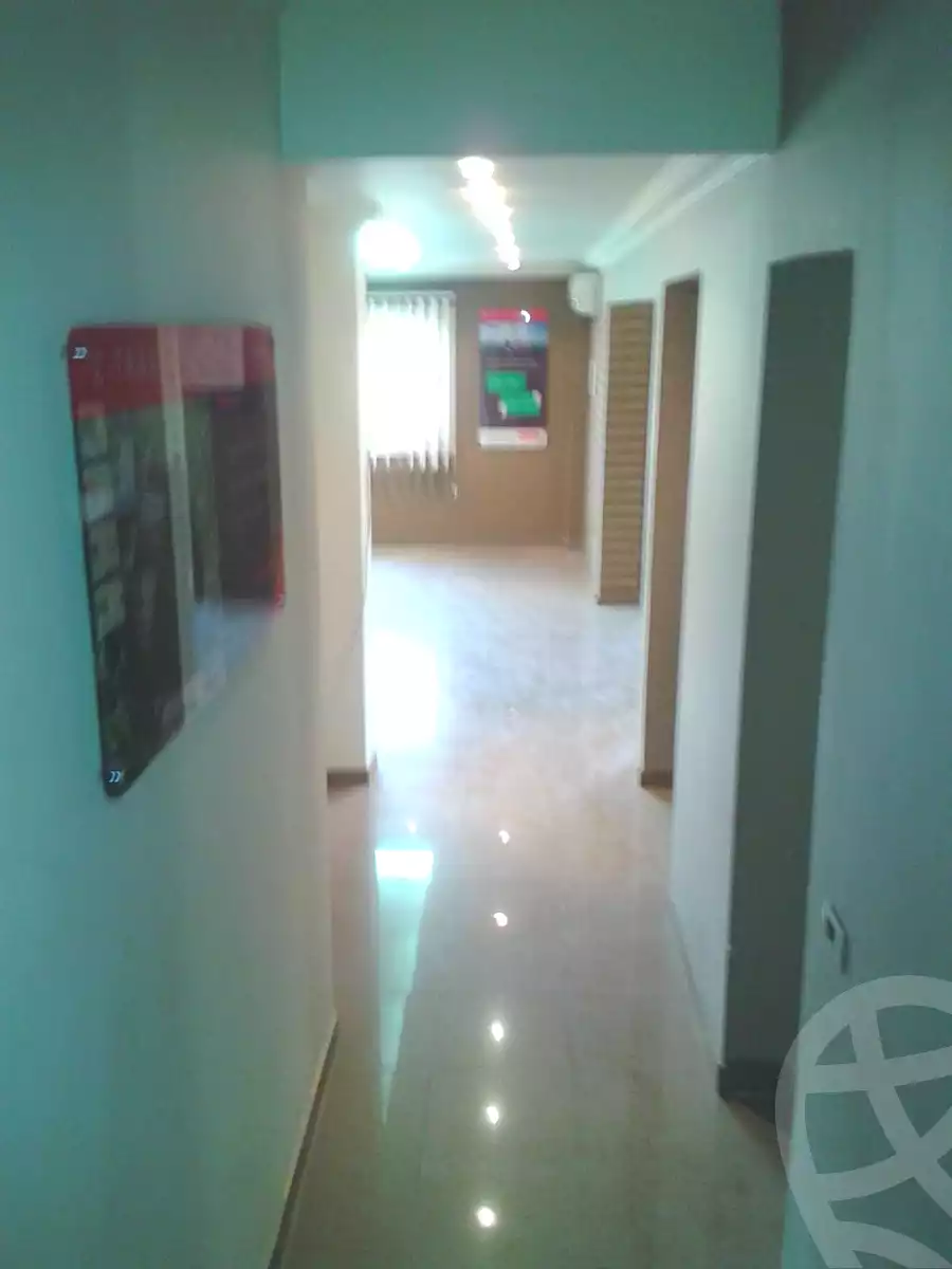 3 BR Duplex in Jira Complex, photo 17 of 19