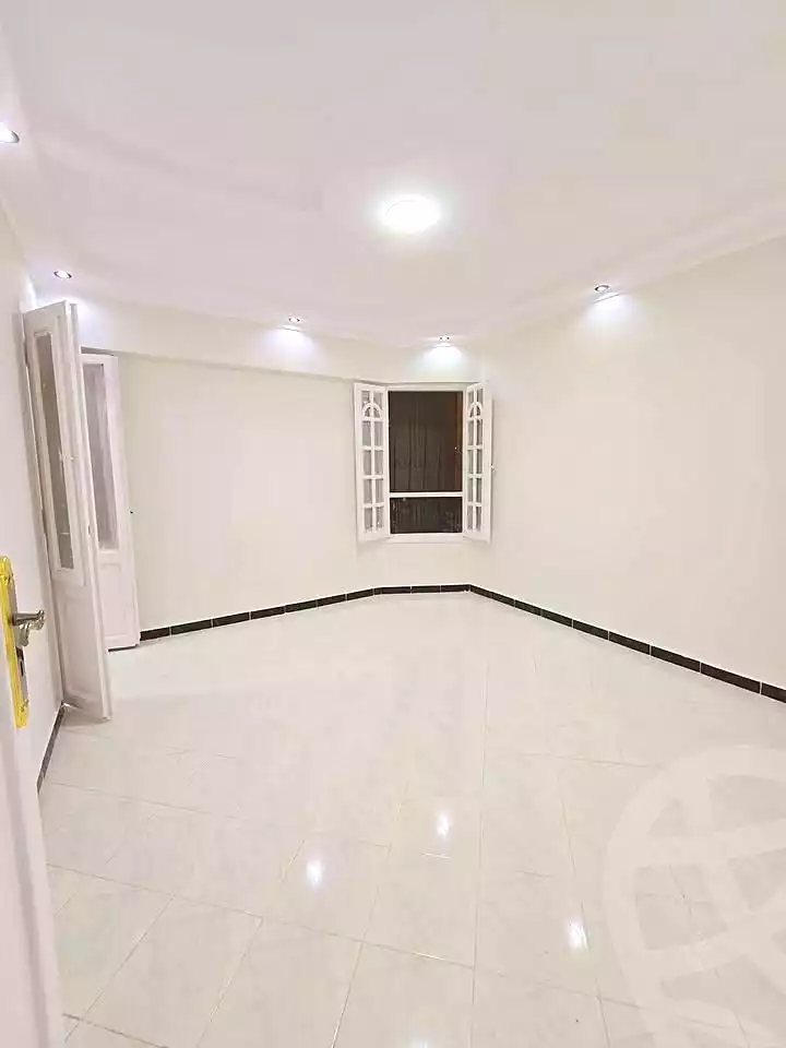 https://aqarmap.com.eg/en/listing/7278466-for-sale-alexandria-al-agamy-shataa-el-nakheel