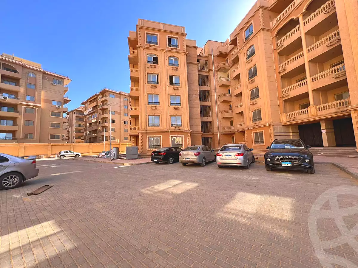 https://aqarmap.com.eg/ar/listing/7279064-for-sale-cairo-new-cairo-compounds-loaloat-new-cairo