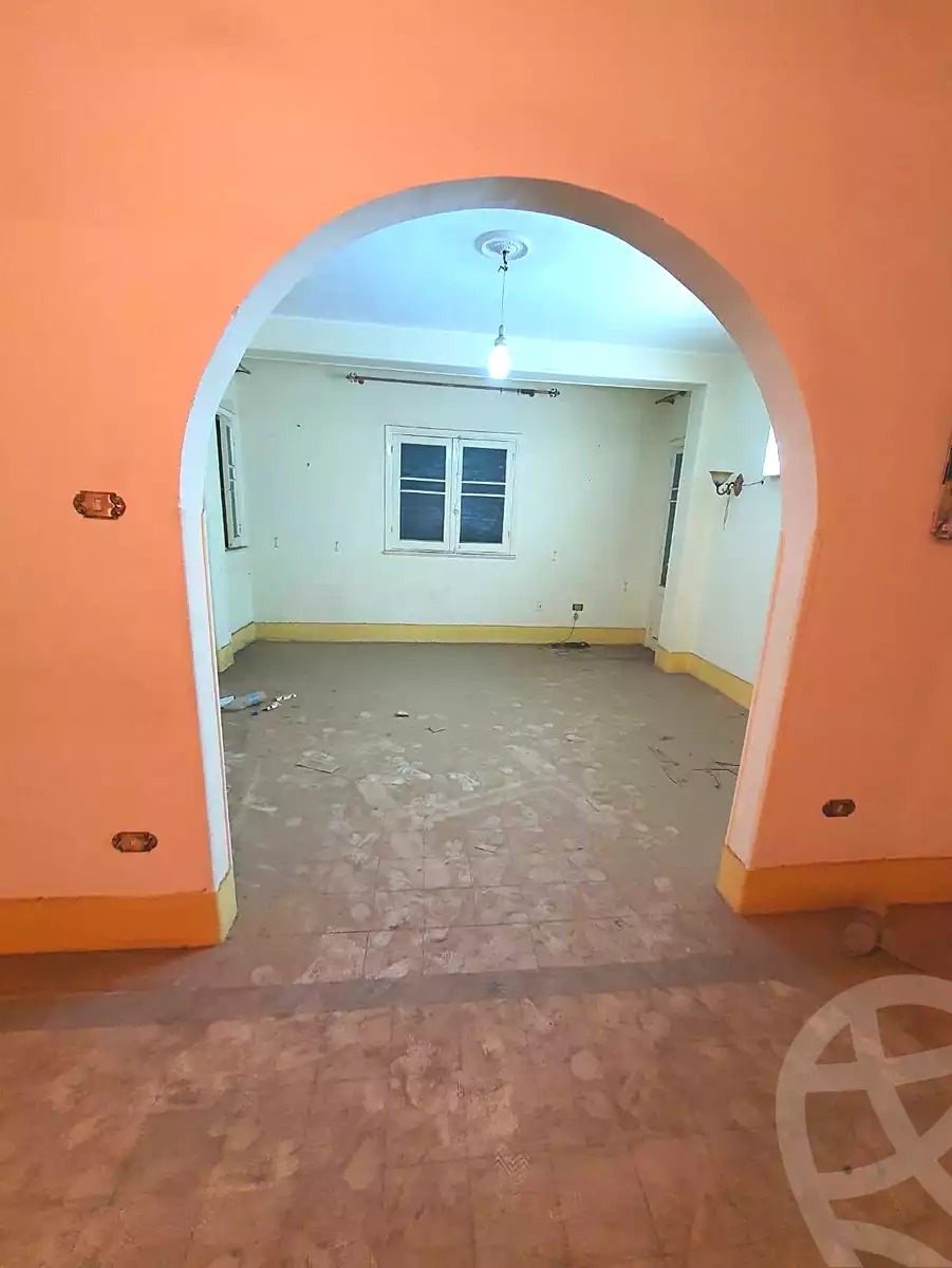 https://aqarmap.com.eg/ar/listing/7279770-for-sale-cairo-heliopolis-gesr-elsuez-ibn-sender-square