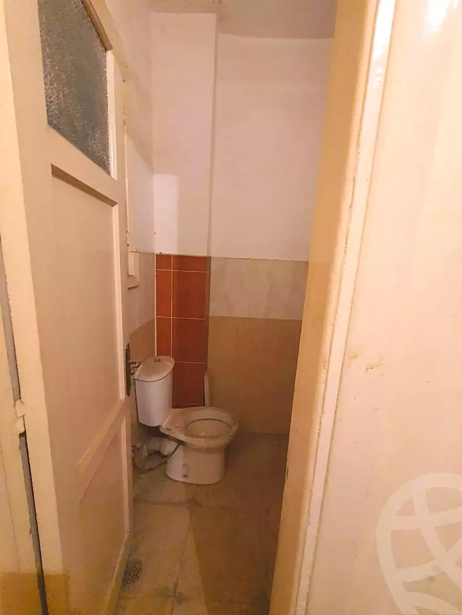 https://aqarmap.com.eg/ar/listing/7279770-for-sale-cairo-heliopolis-gesr-elsuez-ibn-sender-square