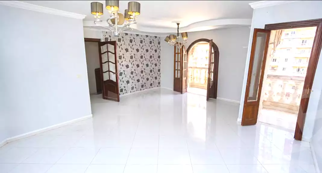 https://aqarmap.com.eg/ar/listing/7279833-for-sale-alexandria-moharram-bey