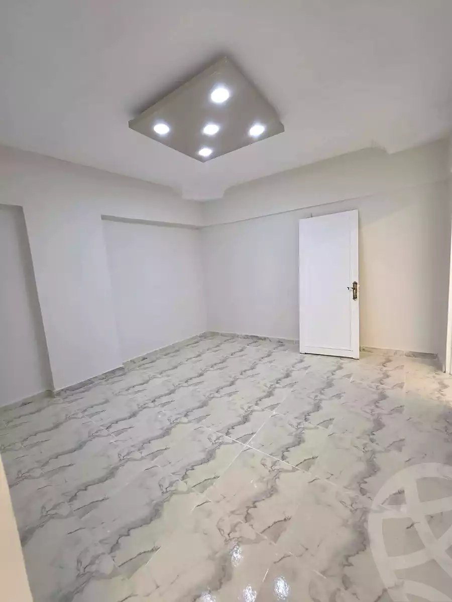 https://aqarmap.com.eg/ar/listing/7279901-for-sale-alexandria-al-agamy-el-hanouvel-al-haded-we-al-soulb-st