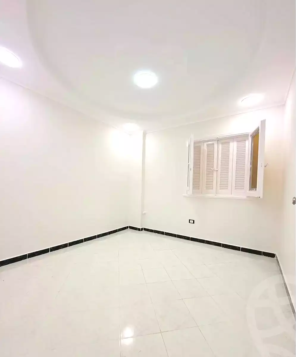 https://aqarmap.com.eg/ar/listing/7280010-for-sale-alexandria-al-agamy-shataa-el-nakheel