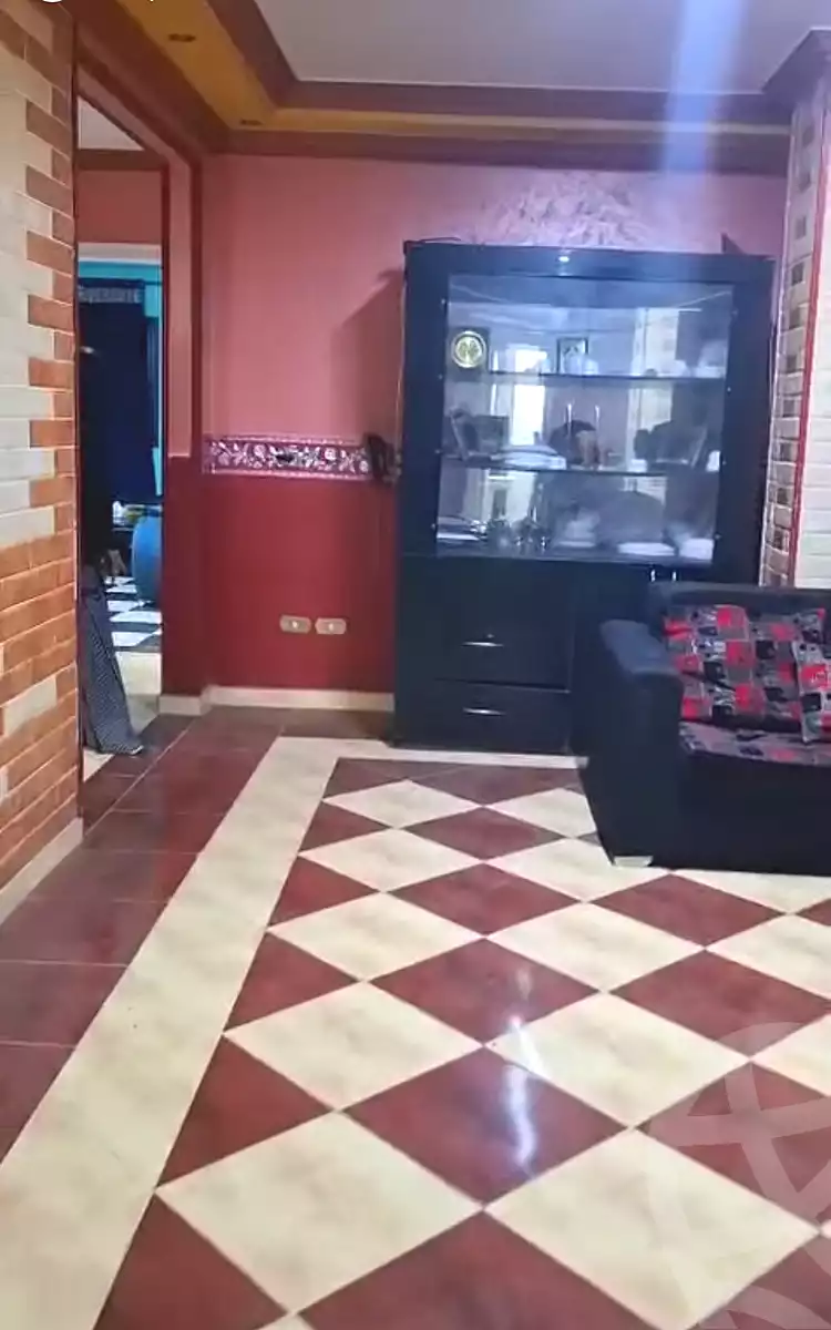 https://aqarmap.com.eg/en/listing/7280095-for-sale-cairo-helwan-el-shareaa-el-sharby-st