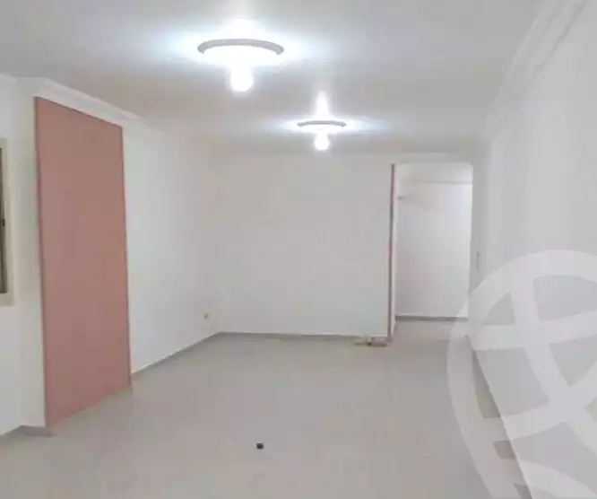 https://aqarmap.com.eg/ar/listing/7280389-for-sale-alexandria-el-asafra-l-sfr-bhry