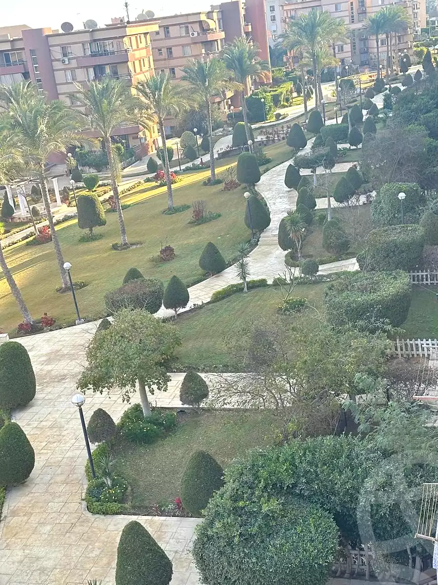 https://aqarmap.com.eg/en/listing/7280458-for-sale-cairo-new-cairo-lrhb-city-phase-4-mostafa-kamel-st