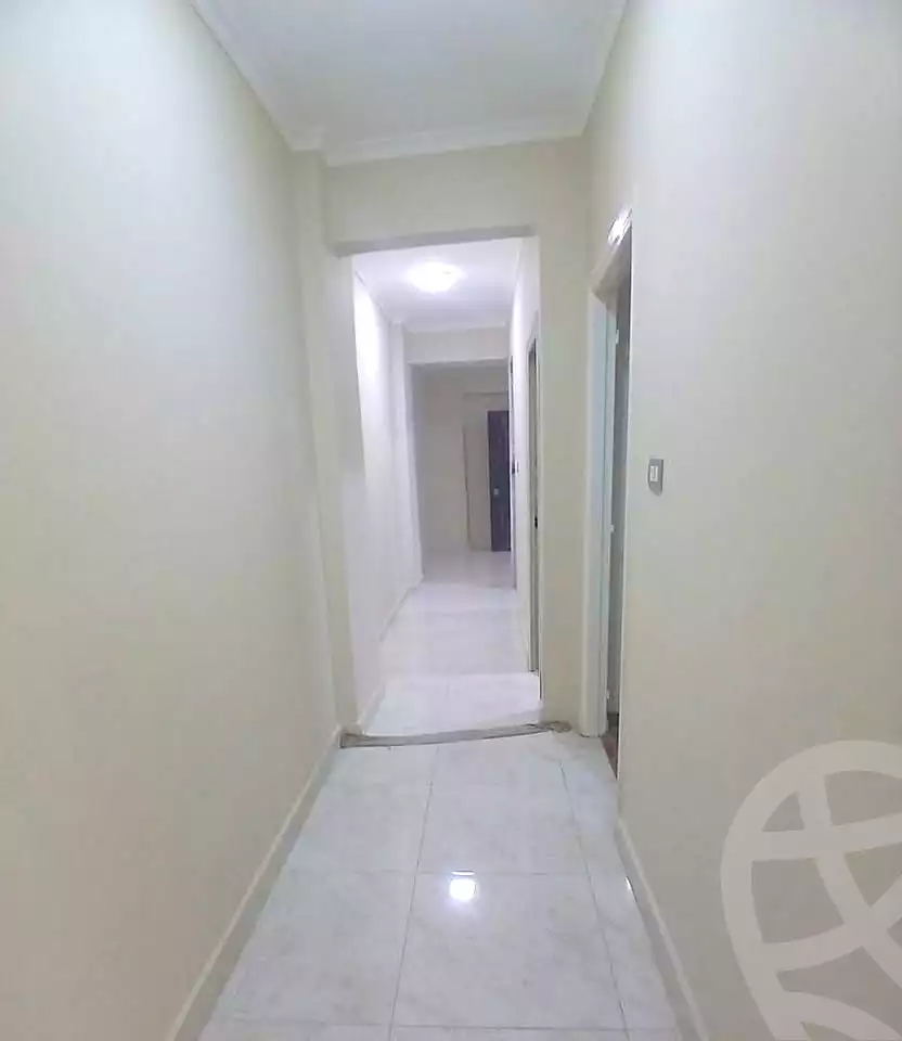 https://aqarmap.com.eg/en/listing/7280469-for-sale-alexandria-el-asafra-ahmed-tiesser-st