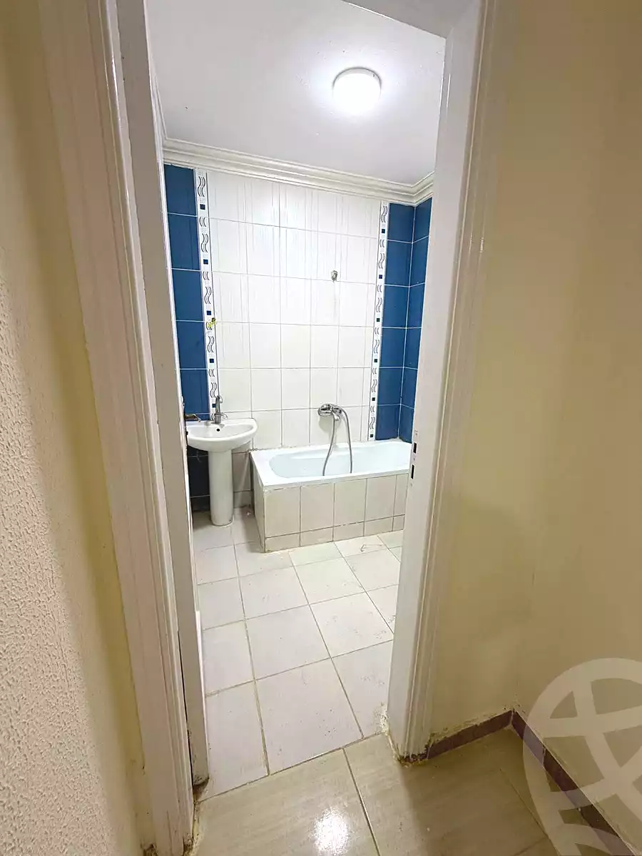 https://aqarmap.com.eg/en/listing/7280651-for-sale-alexandria-al-agamy-shataa-el-nakheel