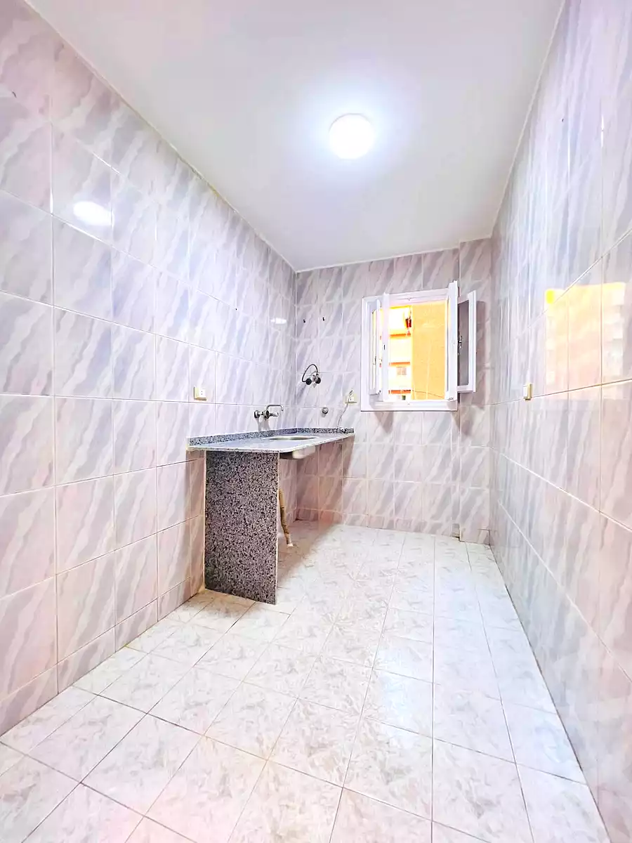 https://aqarmap.com.eg/ar/listing/7280691-for-sale-alexandria-al-agamy-shataa-el-nakheel