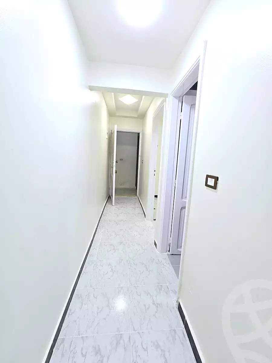 https://aqarmap.com.eg/en/listing/7280762-for-sale-alexandria-al-agamy-shataa-el-nakheel