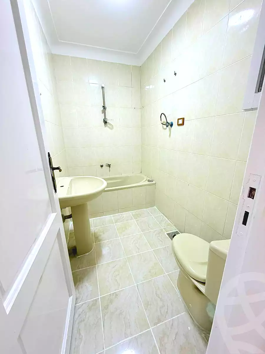 https://aqarmap.com.eg/ar/listing/7280812-for-sale-alexandria-al-agamy-shataa-el-nakheel