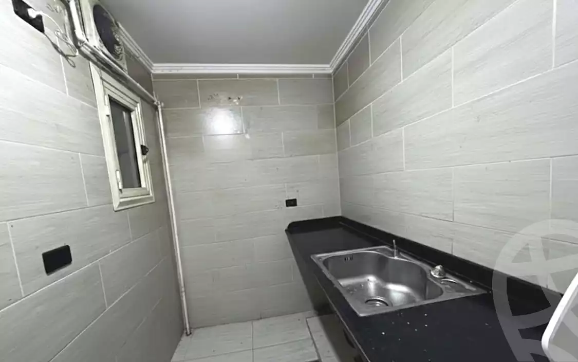 https://aqarmap.com.eg/ar/listing/7280827-for-sale-alexandria-al-agamy-lbytsh-qased-kareem-st
