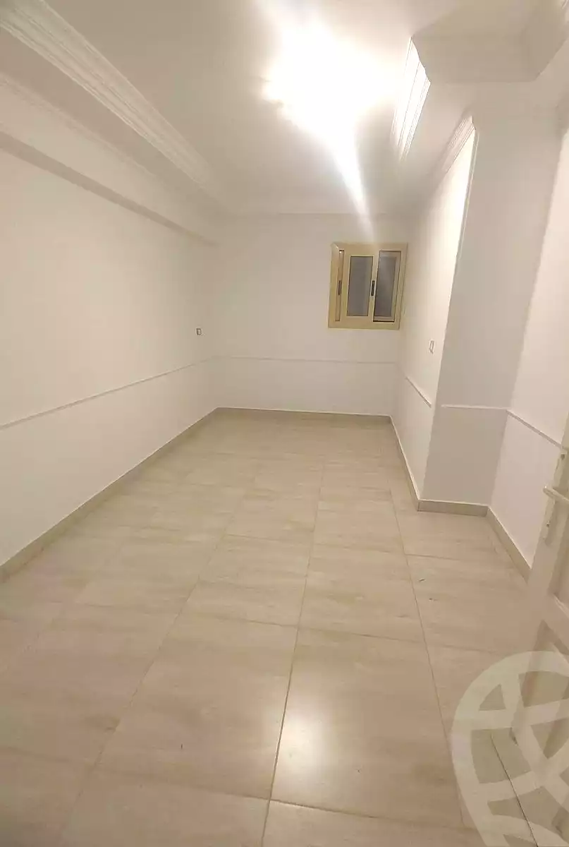 https://aqarmap.com.eg/ar/listing/7280827-for-sale-alexandria-al-agamy-lbytsh-qased-kareem-st
