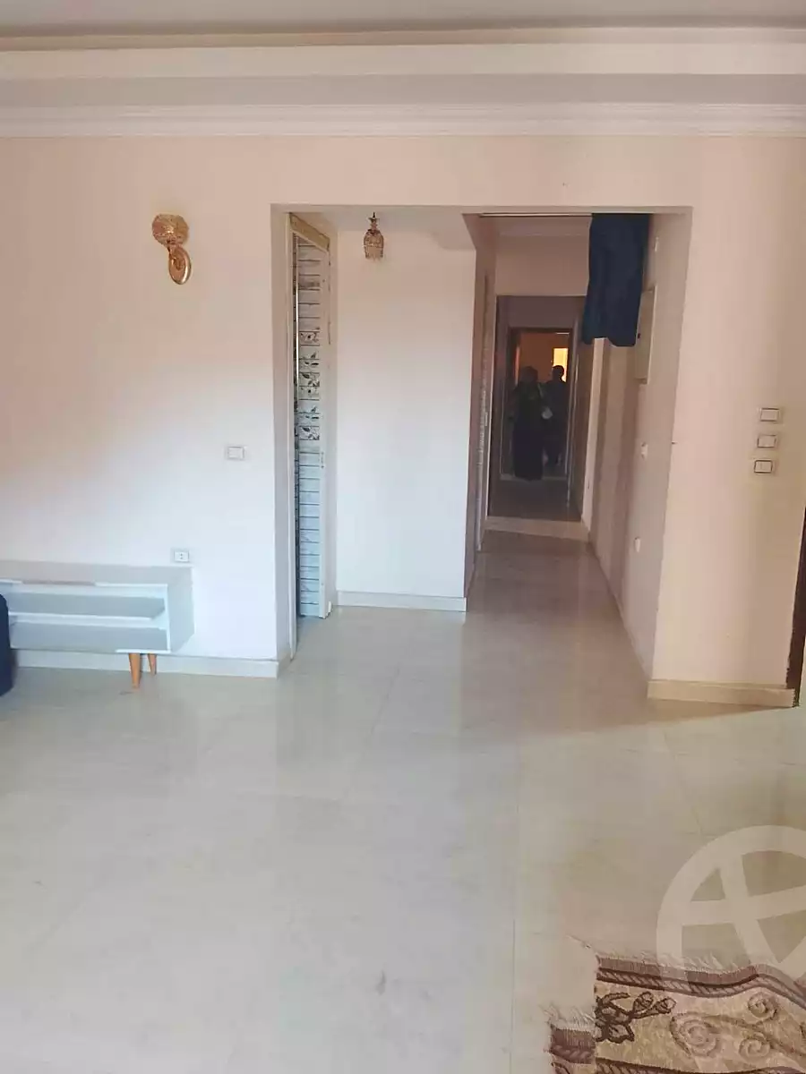 https://aqarmap.com.eg/en/listing/7280867-for-sale-cairo-helwan-madinet-el-moazafeen