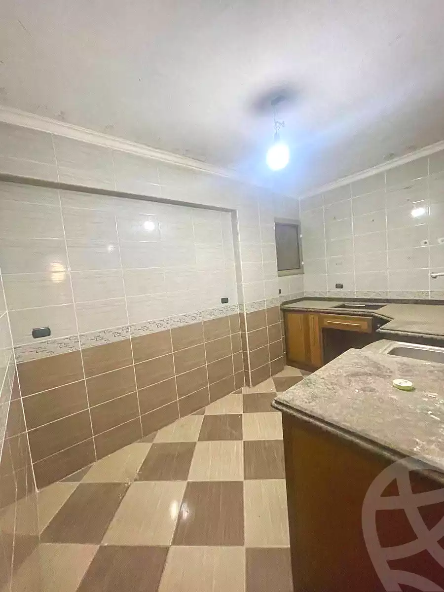 https://aqarmap.com.eg/en/listing/7280888-for-sale-alexandria-al-agamy-lbytsh-el-saleheen-mosque-st