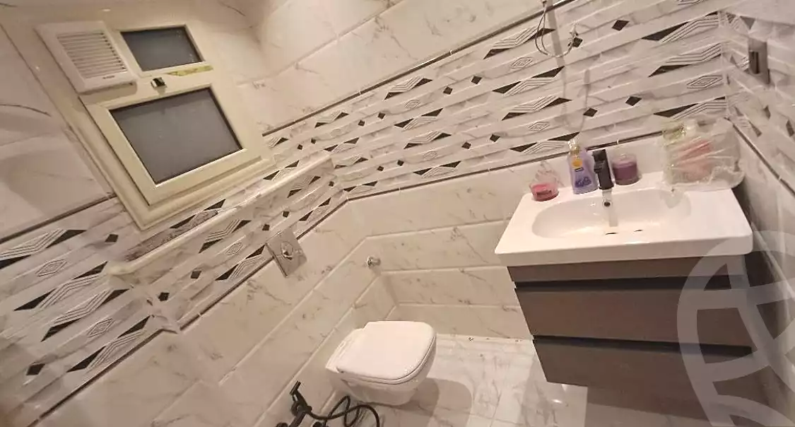 https://aqarmap.com.eg/ar/listing/7280912-for-sale-alexandria-miami-el-sebaey-st