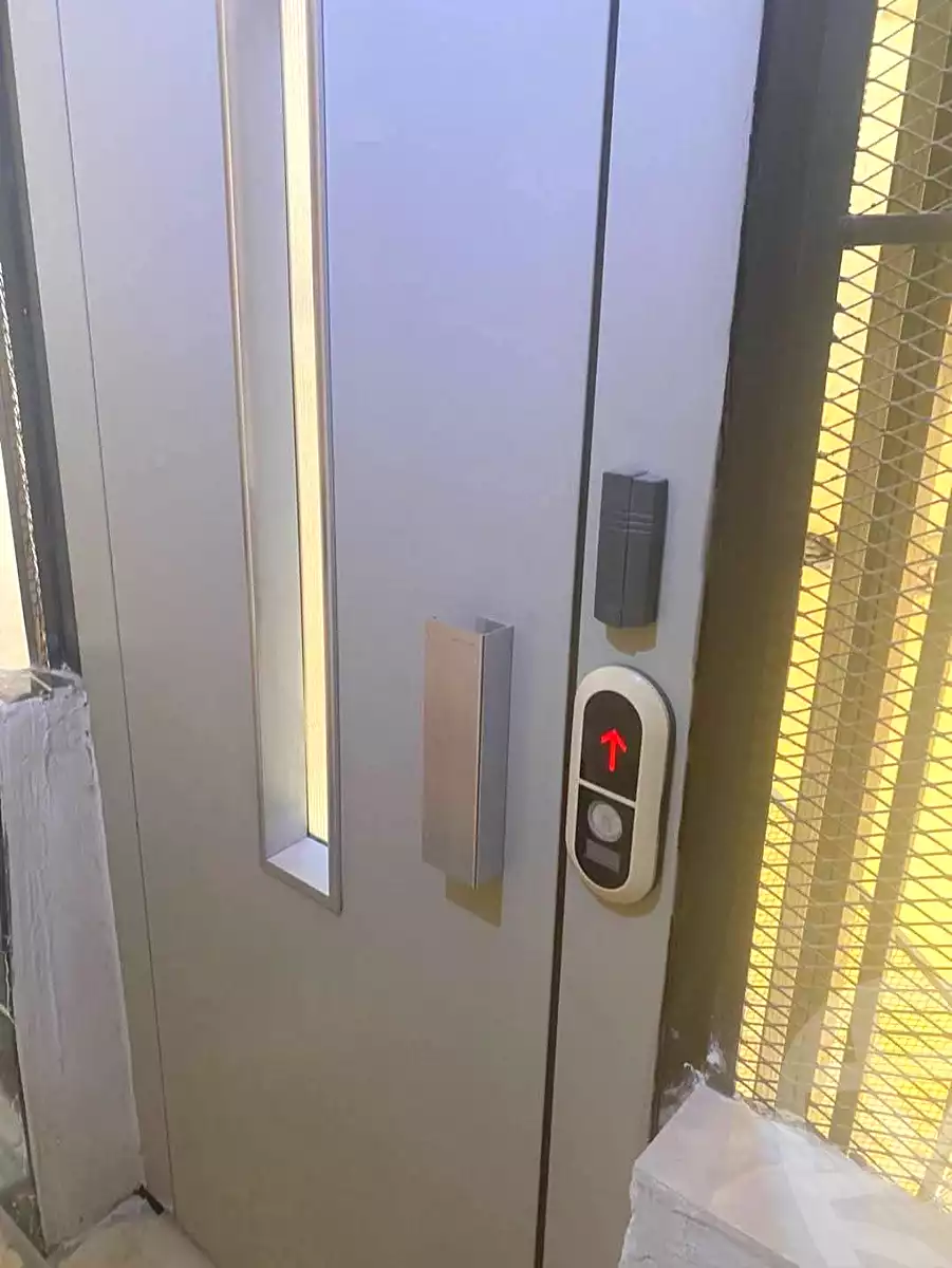 https://aqarmap.com.eg/ar/listing/7280335-for-sale-cairo-ain-shams-jsr-lswys
