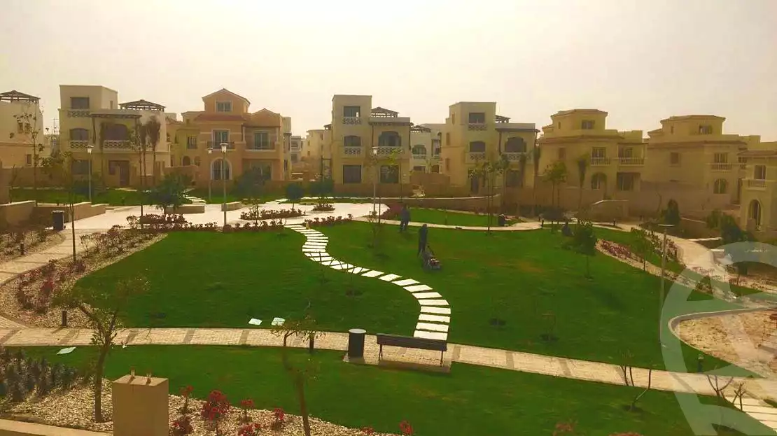 https://aqarmap.com.eg/en/listing/7281802-for-sale-cairo-new-cairo-compounds-hyde-park-centre-ville-hyde-park