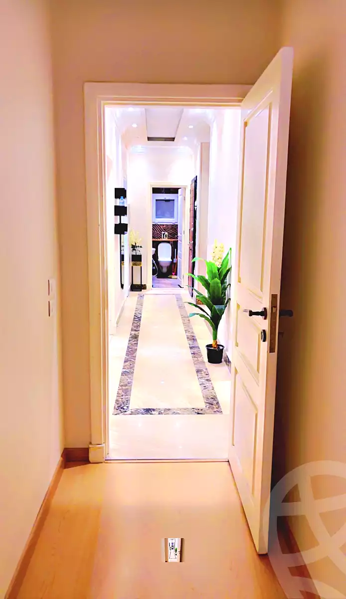 https://aqarmap.com.eg/ar/listing/7276914-for-sale-cairo-new-cairo-first-settlement-mhwr-mstfy-kml