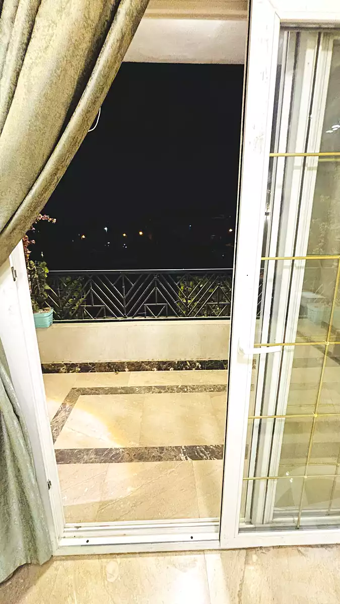 https://aqarmap.com.eg/ar/listing/7276914-for-sale-cairo-new-cairo-first-settlement-mhwr-mstfy-kml