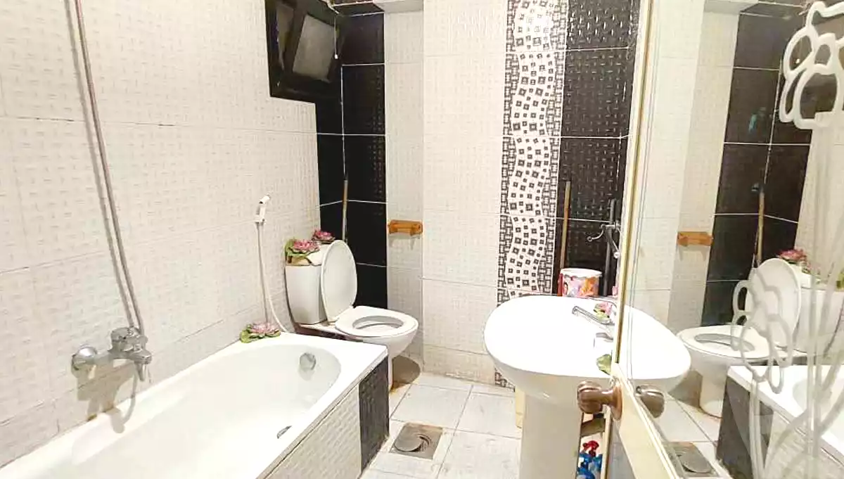 https://aqarmap.com.eg/ar/listing/7282091-for-sale-alexandria-el-asafra-l-sfr-bhry