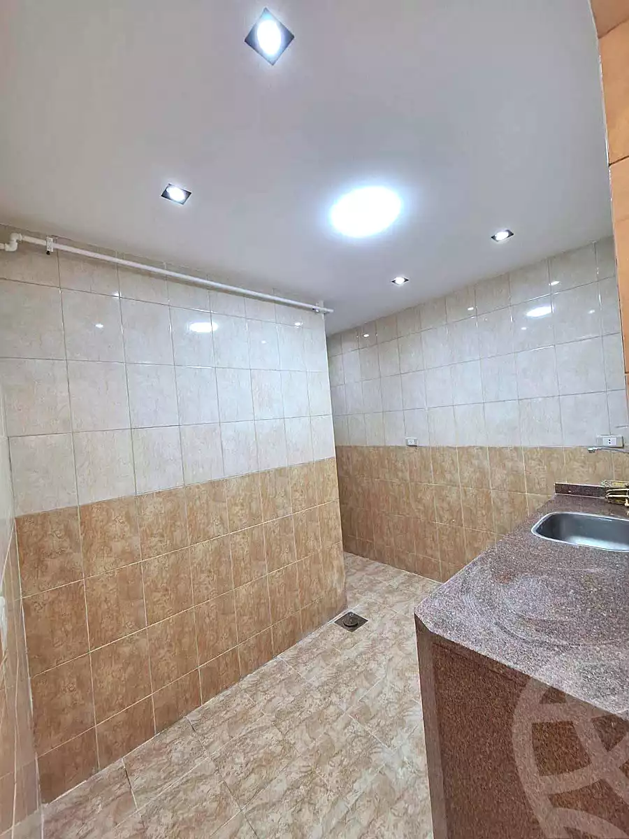 https://aqarmap.com.eg/ar/listing/7282270-for-sale-alexandria-sydy-bshr-sydy-bshr-bhry-shr-mhmwd-l-yswy